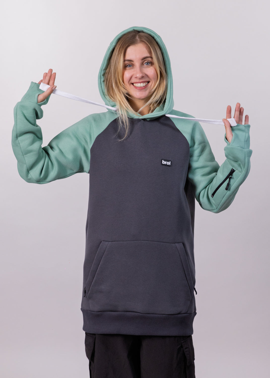 bro! park edition hoodie (sage green/charcoal)